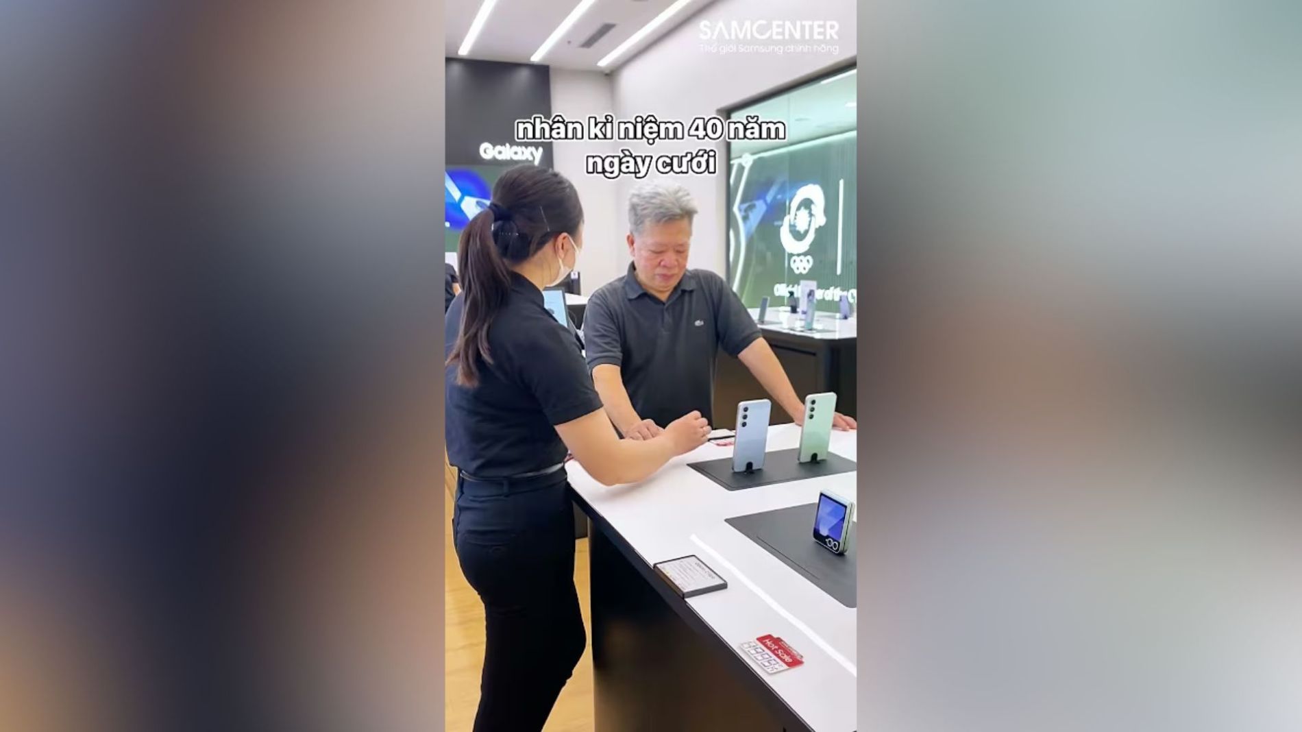 Hình ảnh cho danh mục Bác Trai U60 Chiều Vợ Bằng S24 Ultra – Yêu Đúng Người, Cả Đời Là Công Chúa